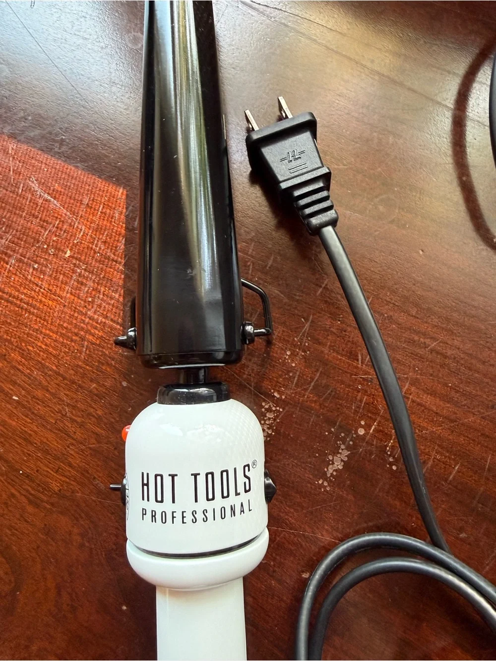 Hot Tools Professional Nano Ceramic Tapered Curling Wand
